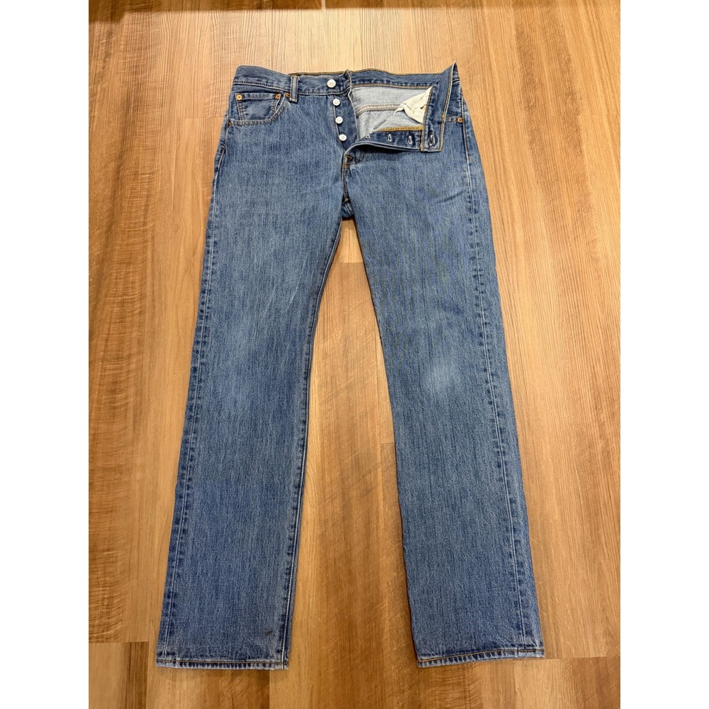 Levi's 501 Original Fit Jeans Mens 30x32 Blue Denim Straight Leg Button Fly